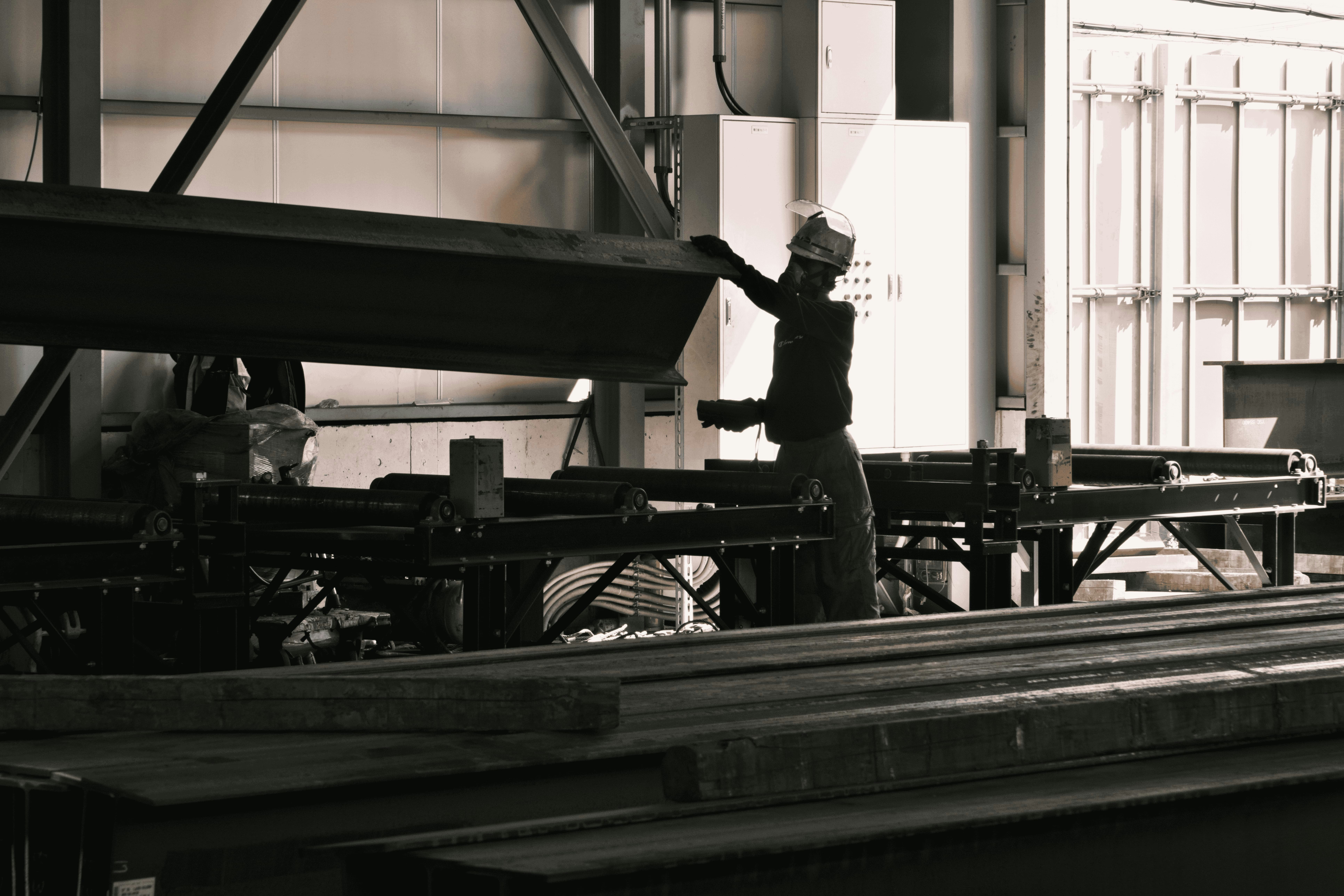 steel_beams_construction